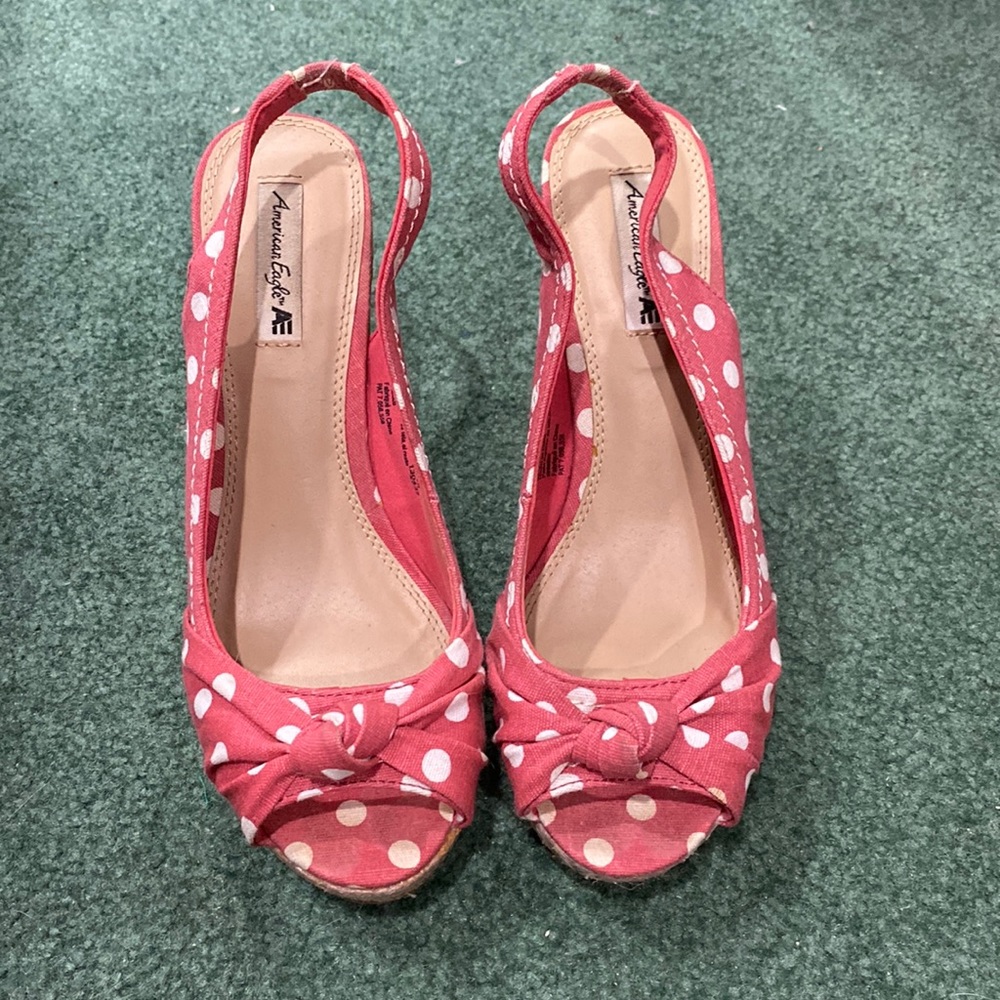 American Eagle wedges size 7W.